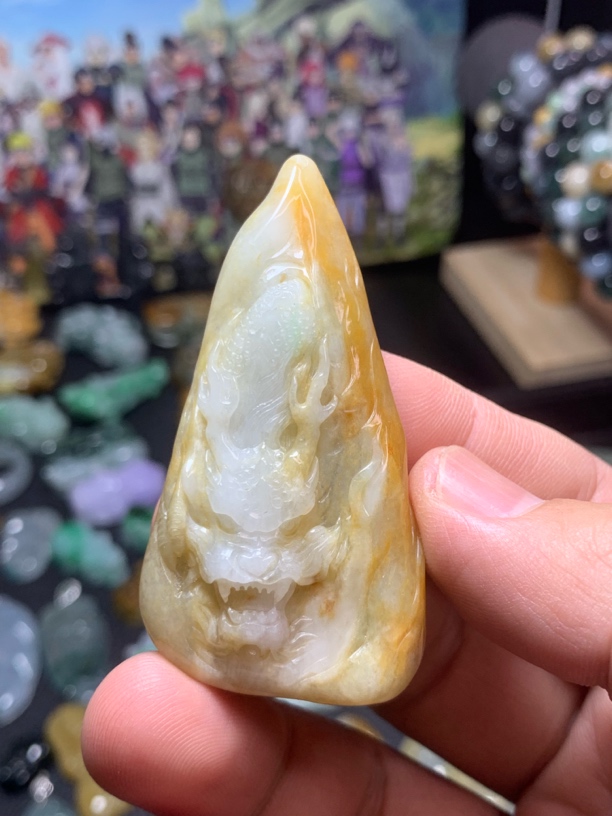 黄翡随型特色龙牌挂件天然翡翠A货