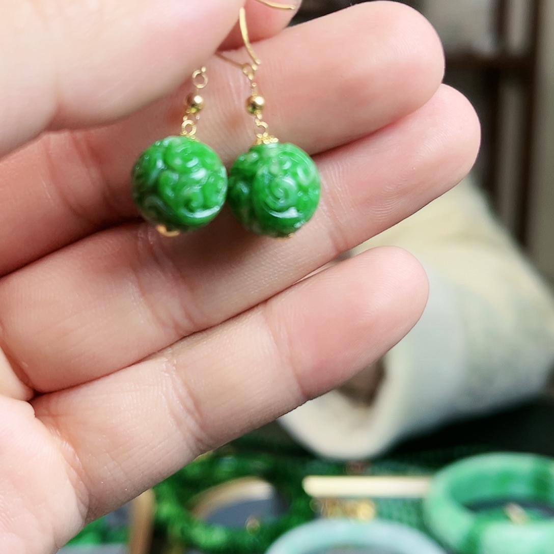 翡翠颈饰18K金镶嵌耳饰