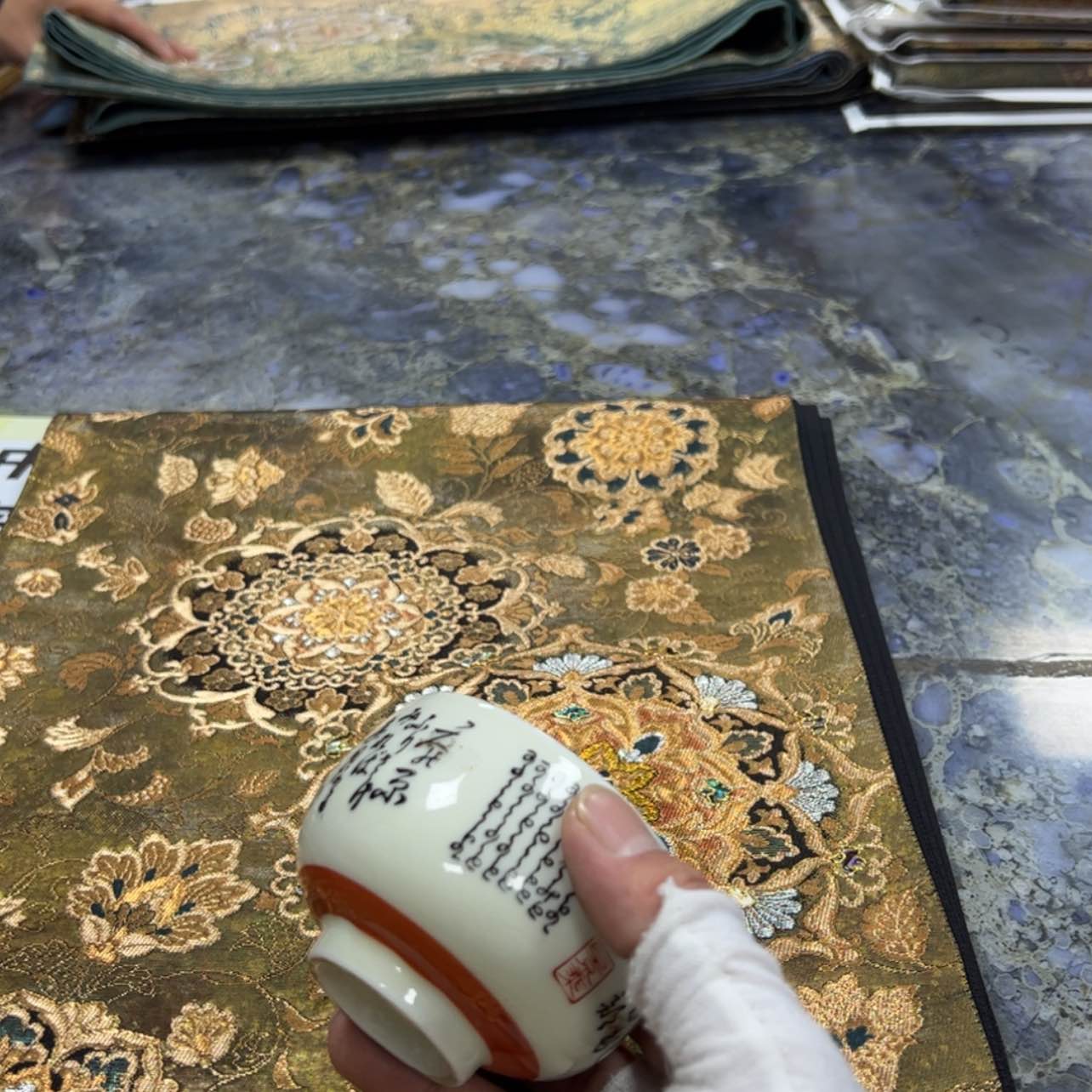 【闪购商品】柚**子陶瓷马克杯带盖勺