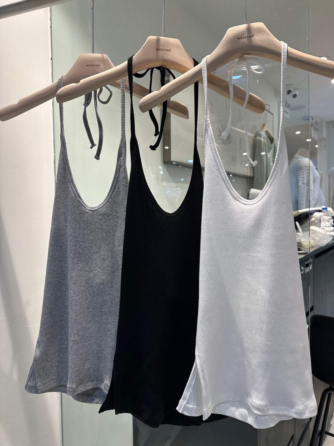 No退No换韩国东大门女装2025年夏季新款设计感挂脖吊带背心女025f