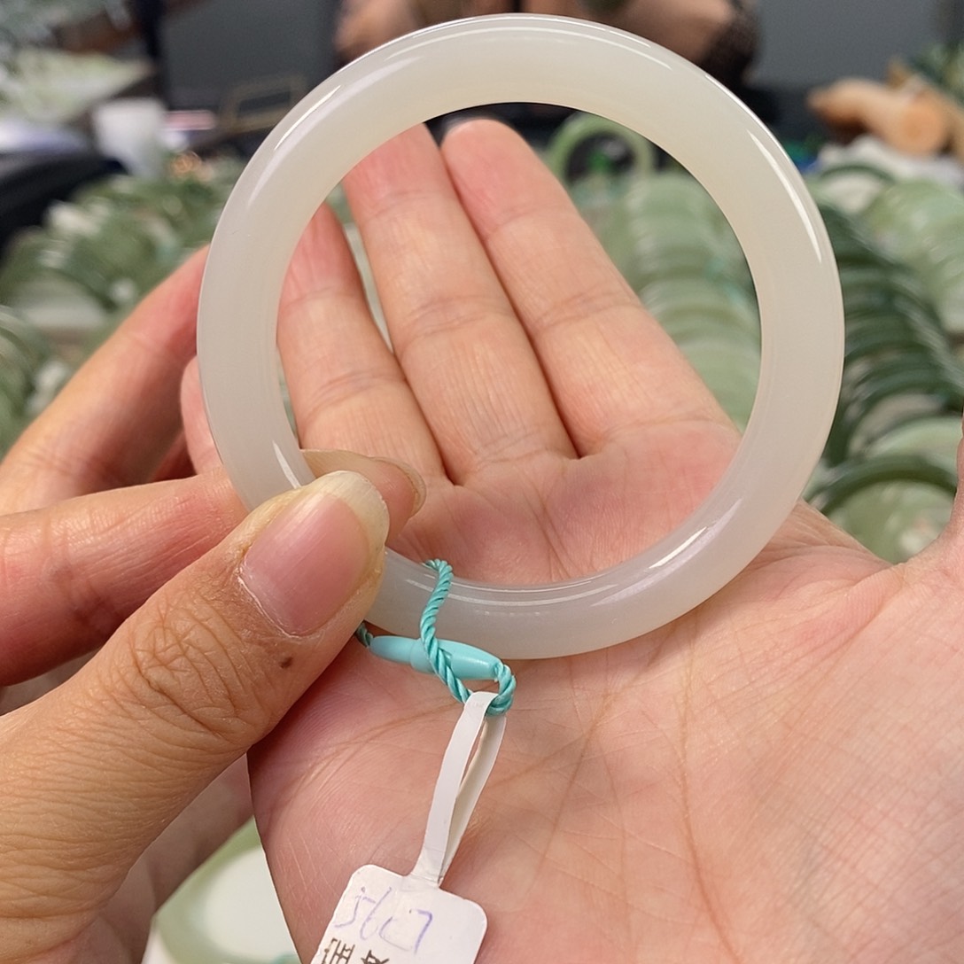 和田玉和田玉手镯51未镶嵌