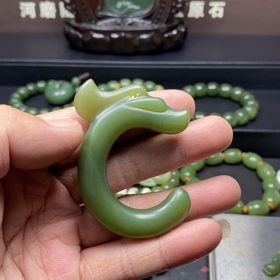 岫岩老玉（透闪石质玉）把件未镶嵌E*O