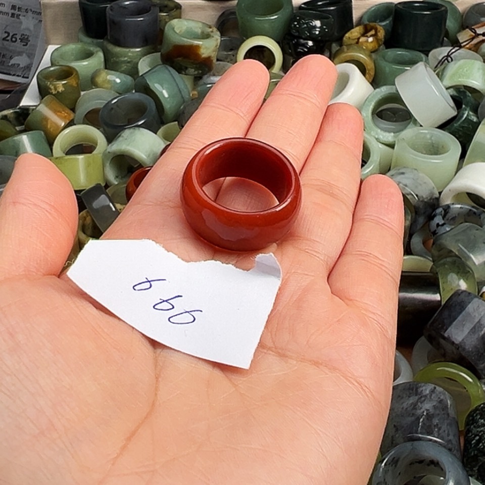 【闪购商品】未镶嵌蛇纹石玉戒指爱***斯