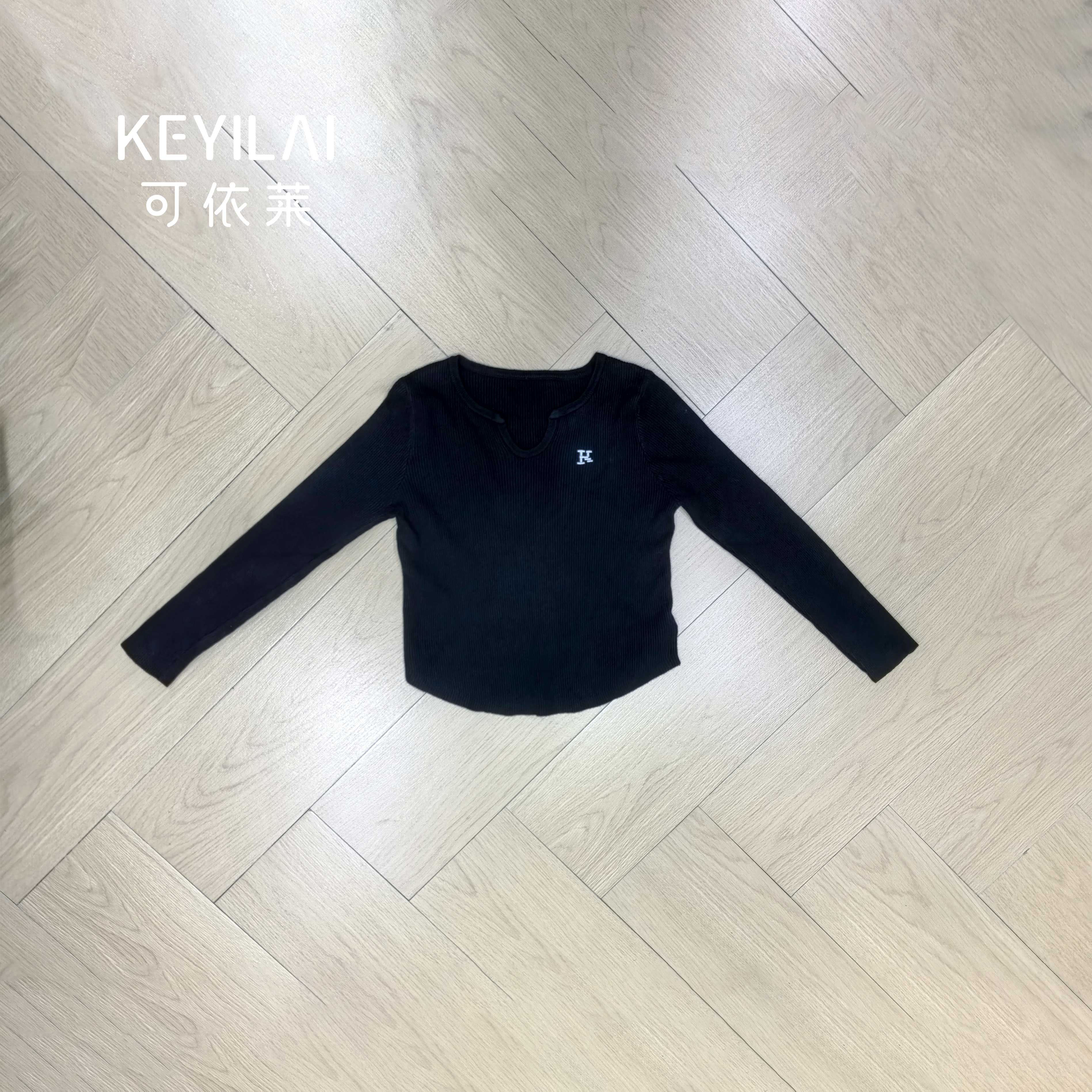 可依莱常规字母刺绣半开领长袖包袖T恤网红绒衫秋冬DD4O1203