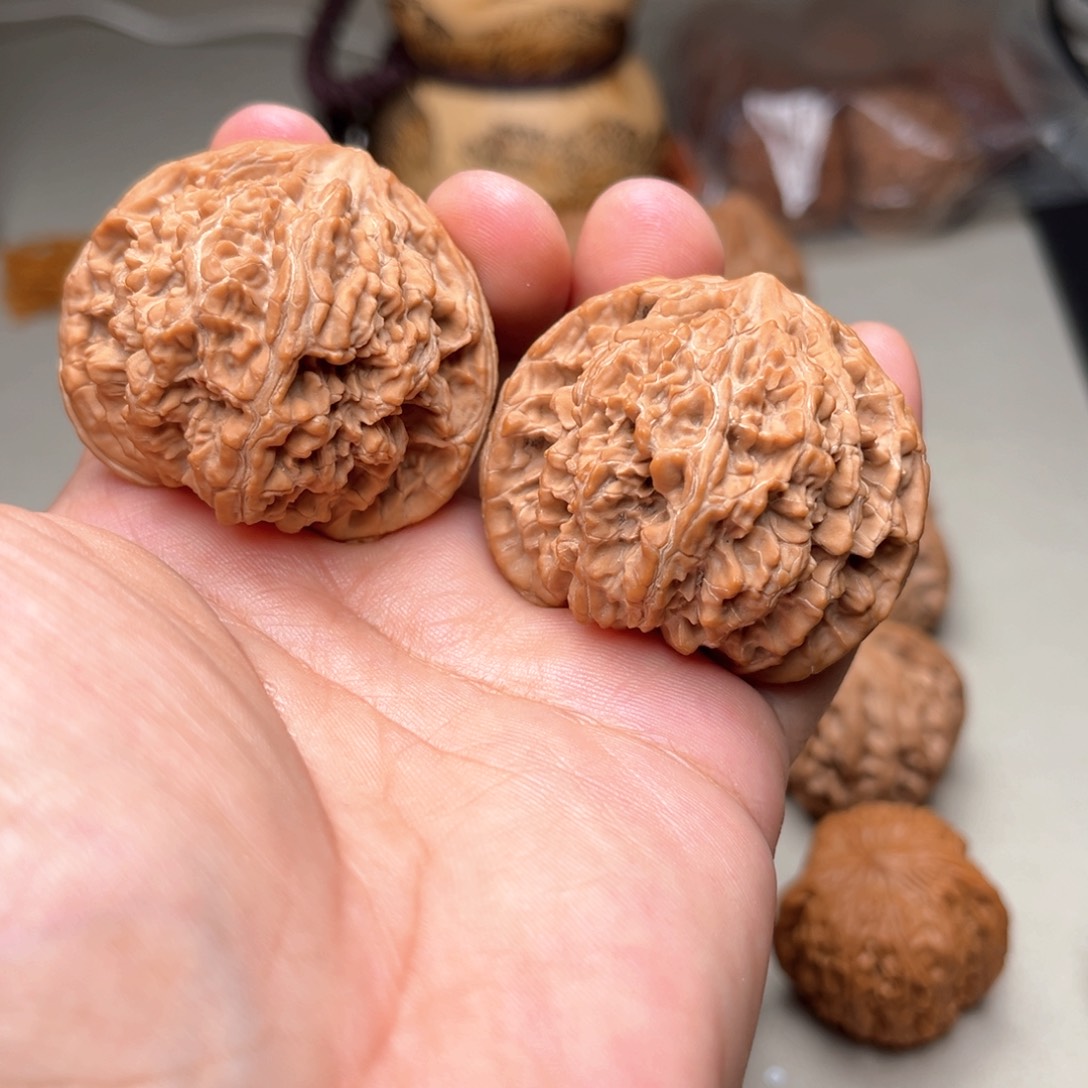 文玩核桃吊坠老灯