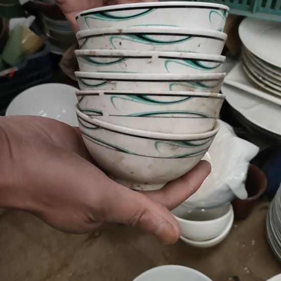 白瓷天**叶细瓷小碗口径10高4、5