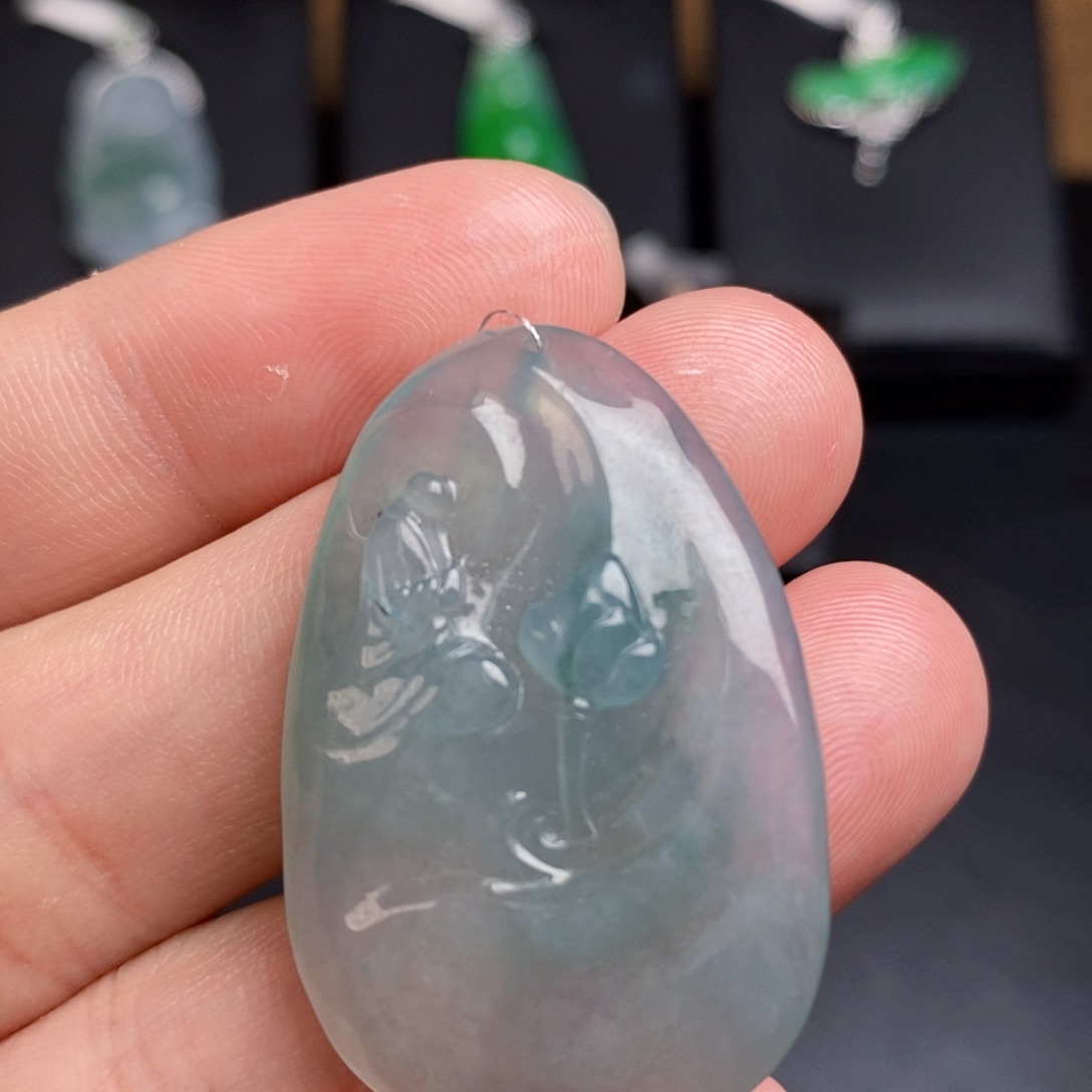 翡翠颈饰未镶嵌翡翠