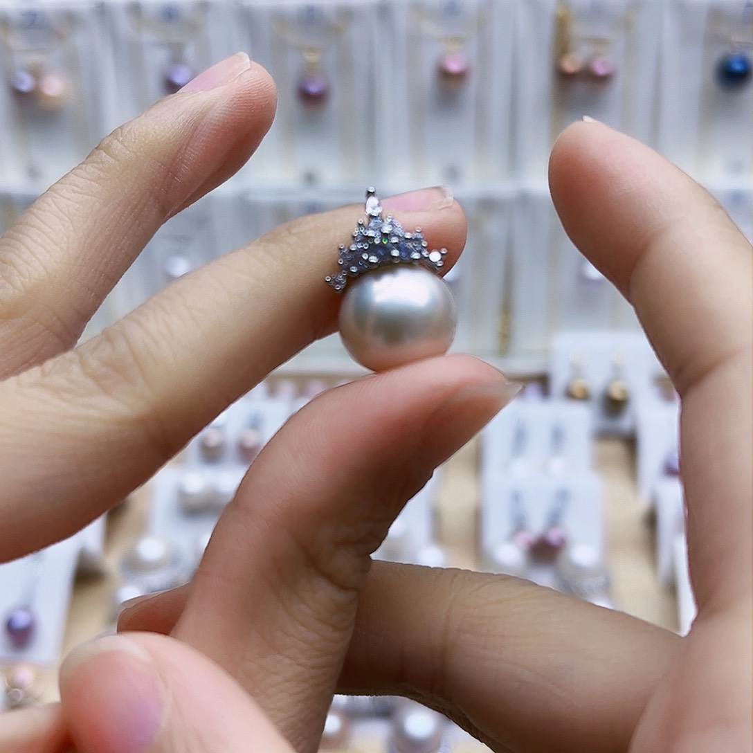 淡水珍珠颈饰合金