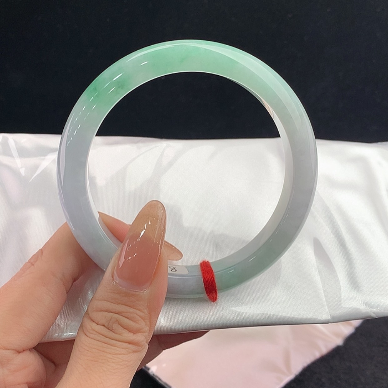 【闪购商品】未镶嵌手镯翡翠正63.4