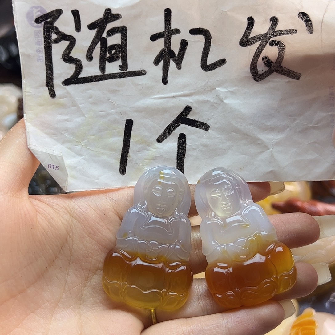 玛瑙/玉髓未镶嵌颈饰