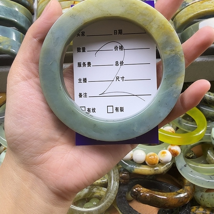 赵***宝蛇纹石玉未镶嵌岫玉蛇纹石手镯