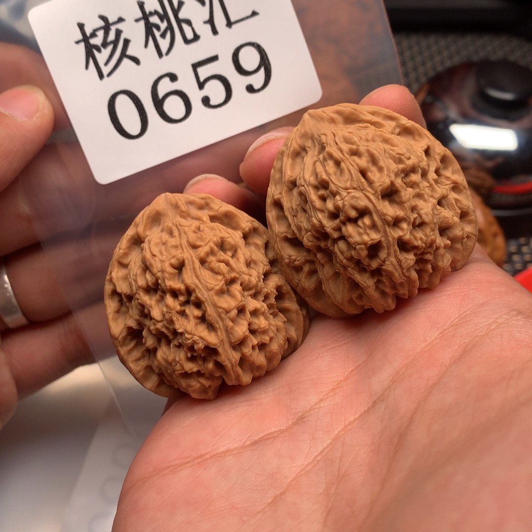 文玩核桃吊坠南疆40