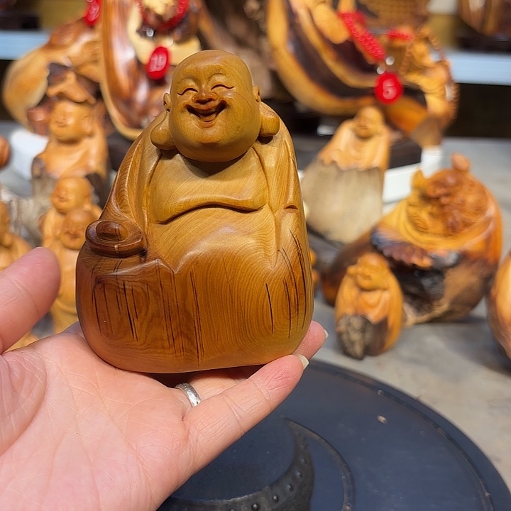 柏木太行崖柏弥勒佛