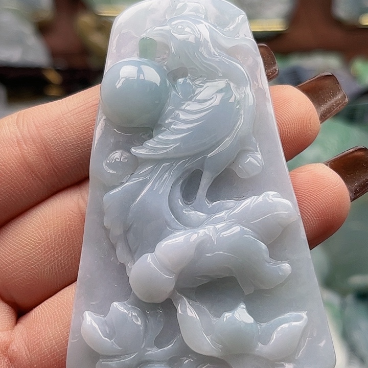 翡翠未镶嵌颈饰挂件