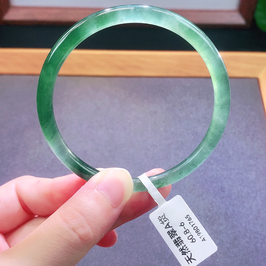 未镶嵌手镯翡翠天然翡翠