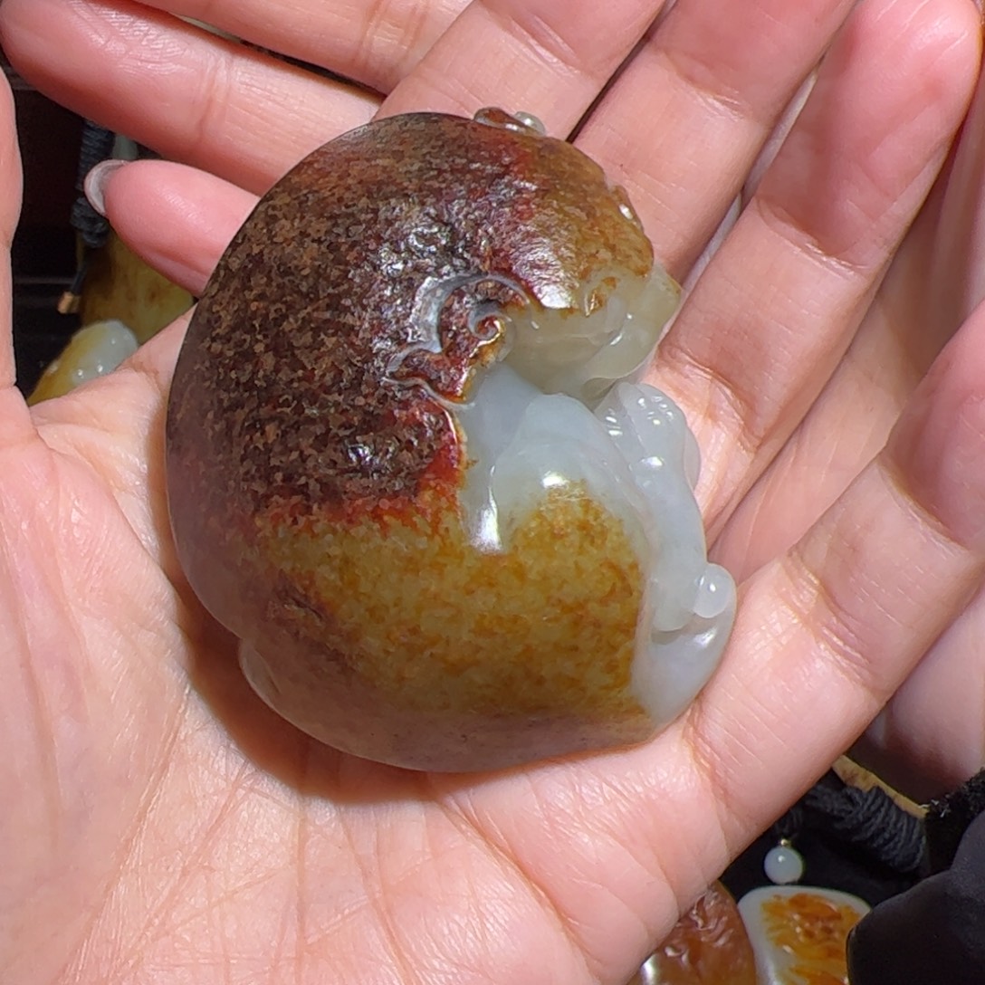 B***y和田玉未镶嵌挂件