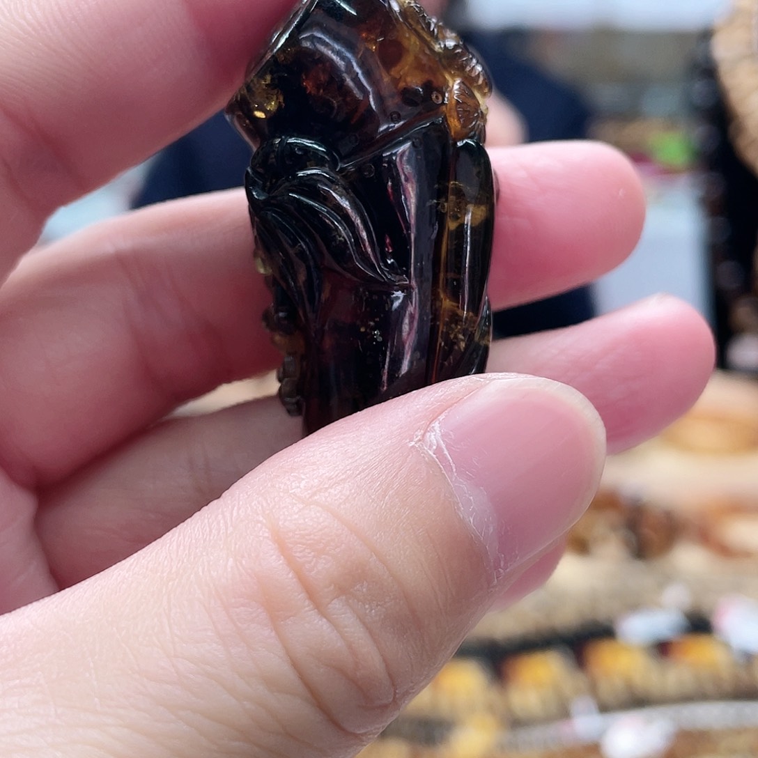 琥珀裸石未镶嵌大