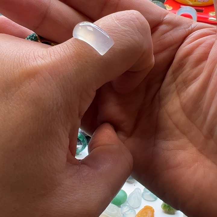 定制翡翠未镶嵌翡翠，马鞍戒面