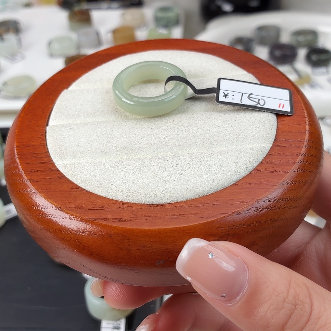 和田玉未镶嵌戒指Q99奶蓝圆切内径17.2港码14