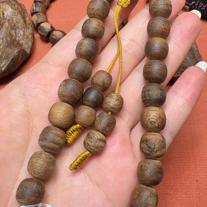 大叶紫檀（黑酸枝木类）