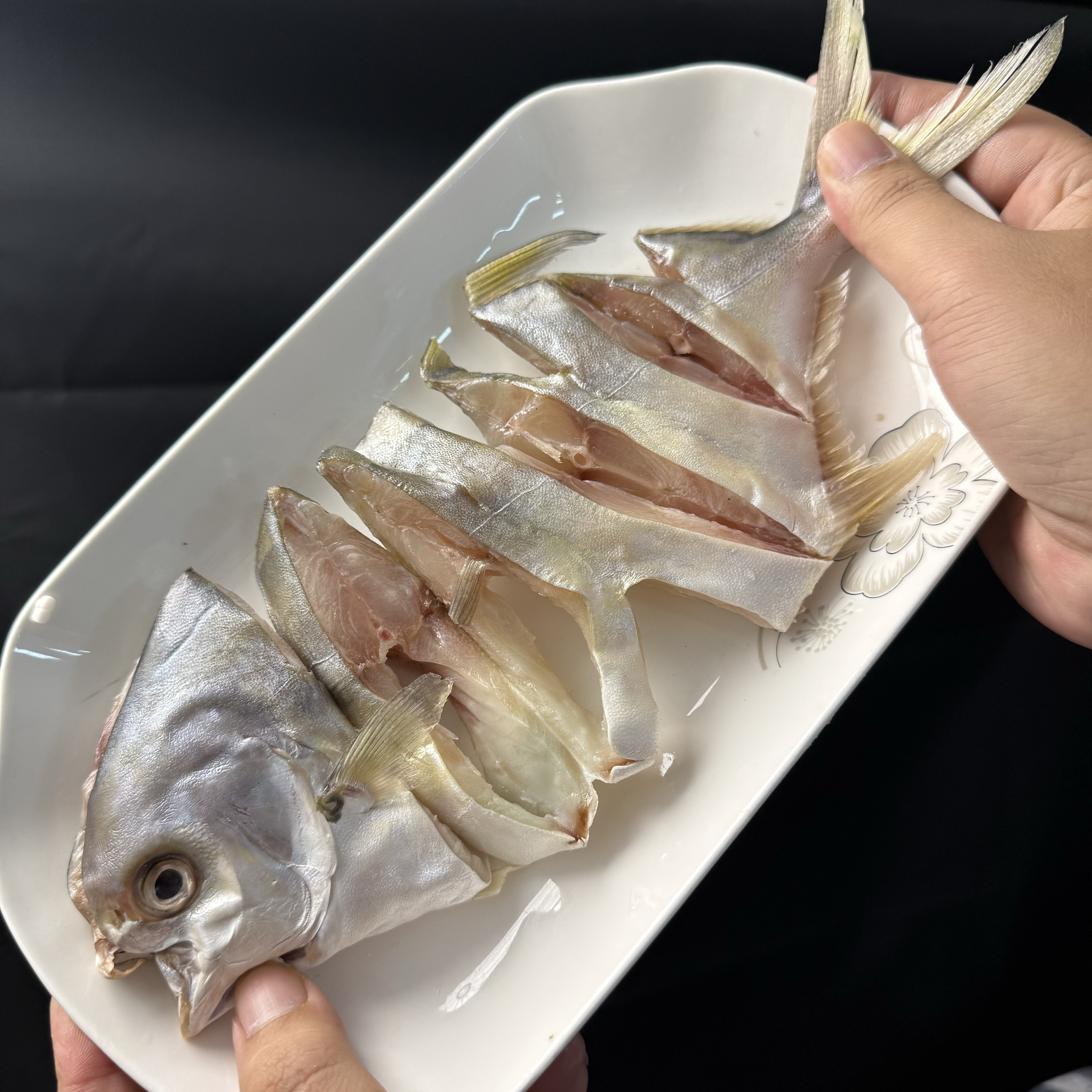 【马鲛仔海产】新晒淡晒金鲳鱼干 6条装 100-150g/条顺丰包邮博贺港