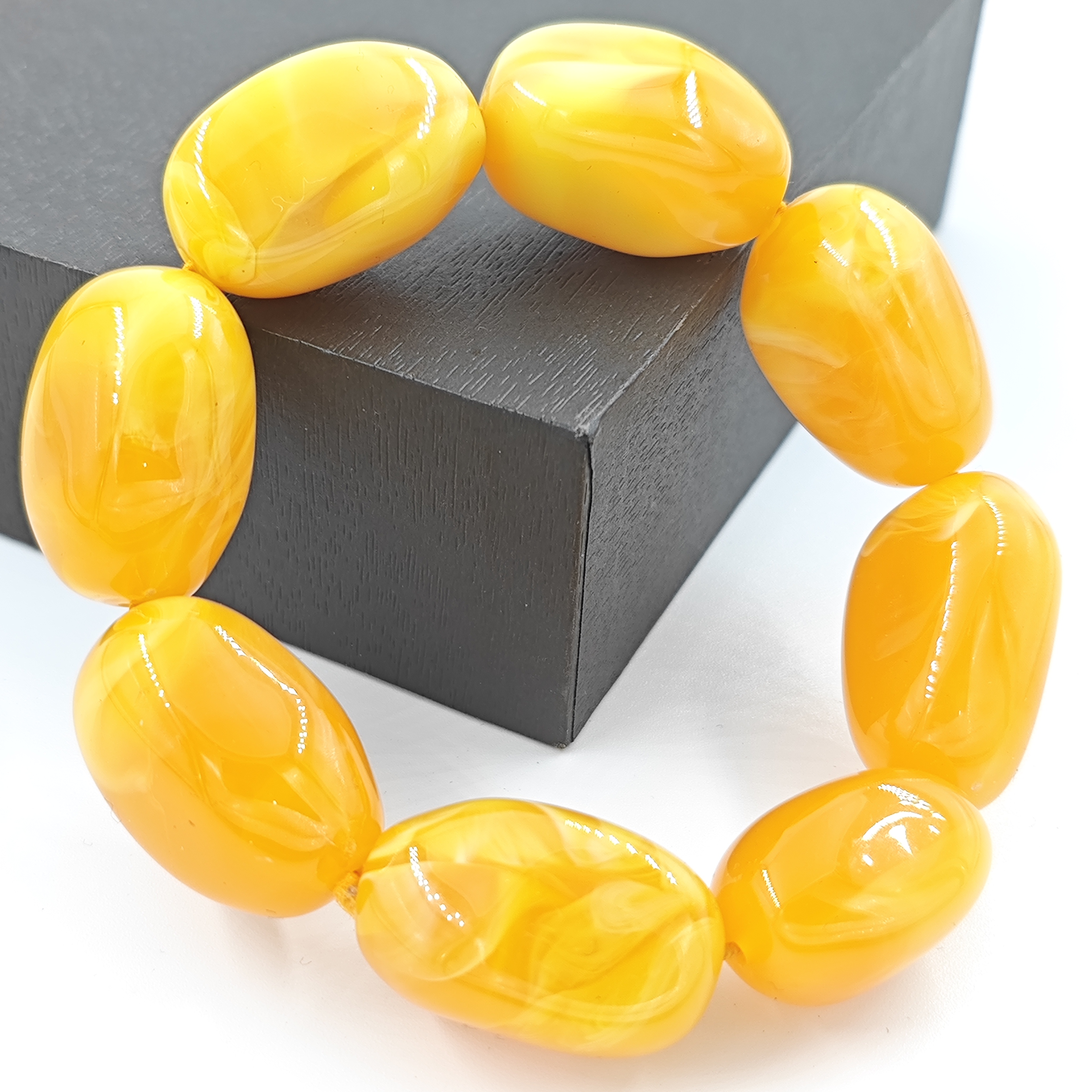 G281时尚潮流精美百搭缤纷彩随型树脂手串手链