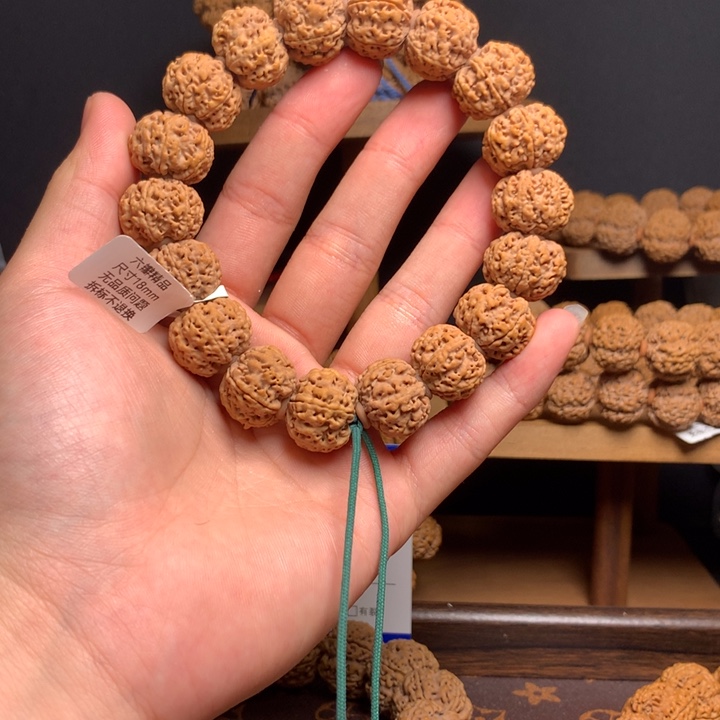 金刚菩提吊坠古龙蜂窝雪花全品18mm