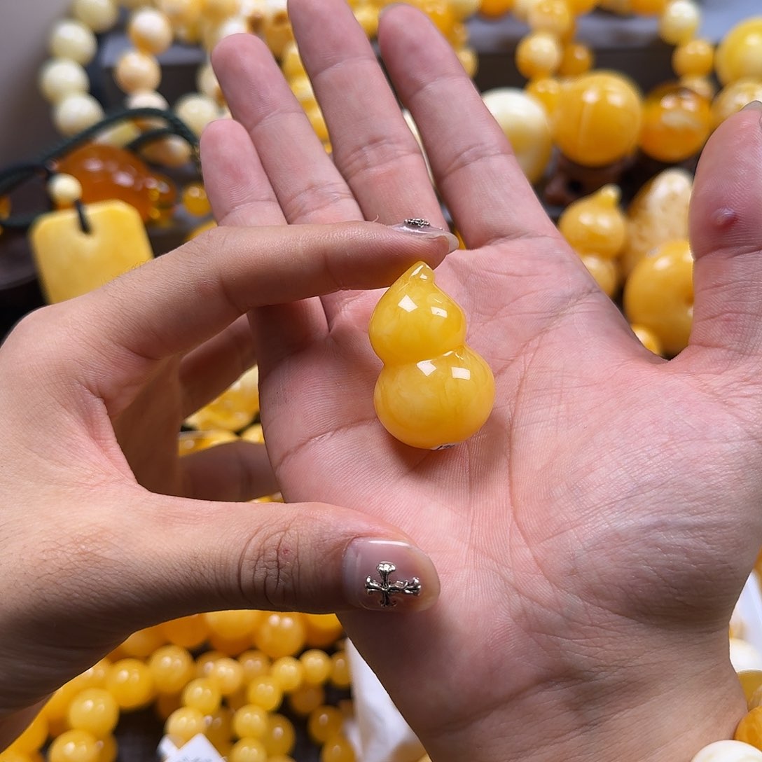 琥珀珠宝奇石未镶嵌葫芦