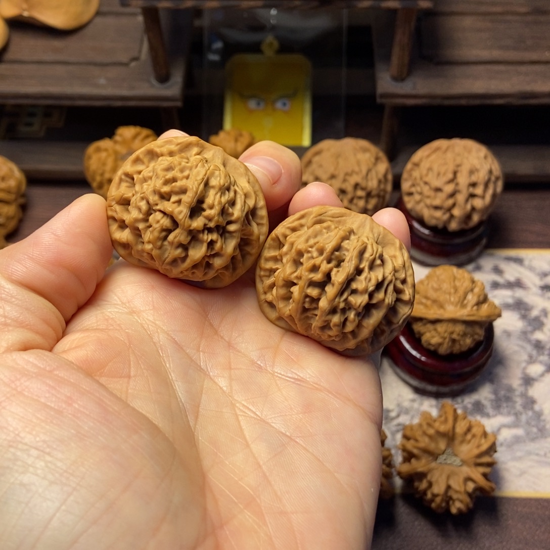 文玩核桃把件全品秦闷尺寸38