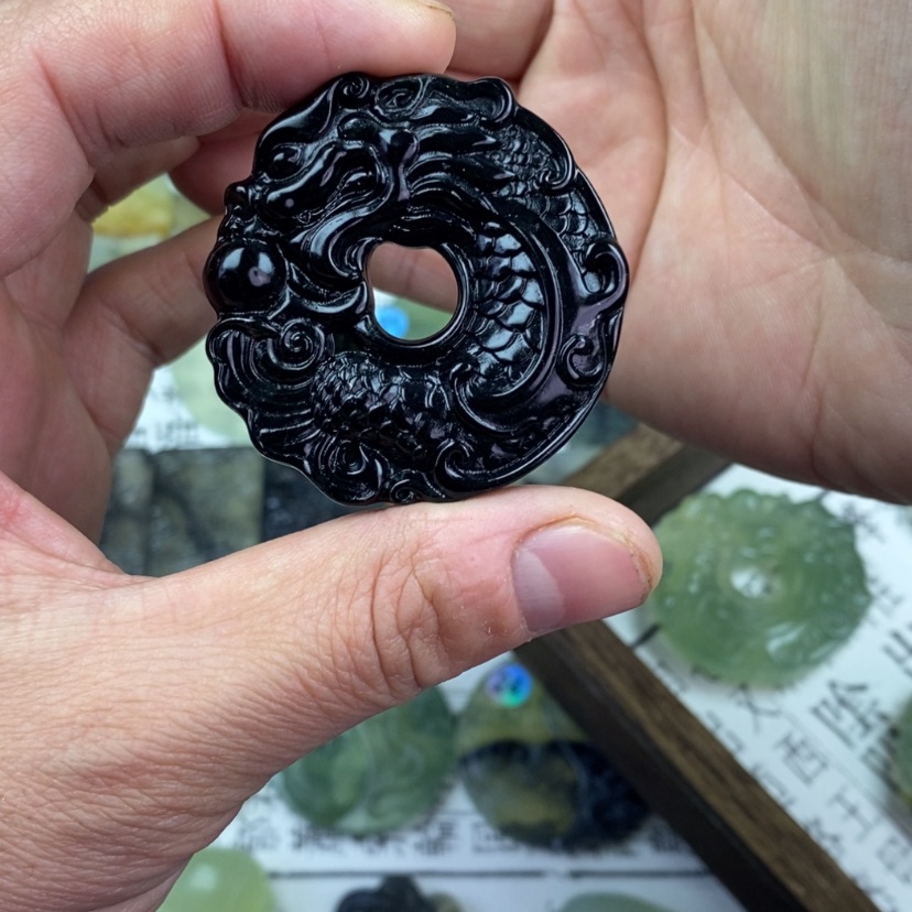 【闪购商品】岫玉颈饰未镶嵌冰***王岫玉龙鱼吊坠