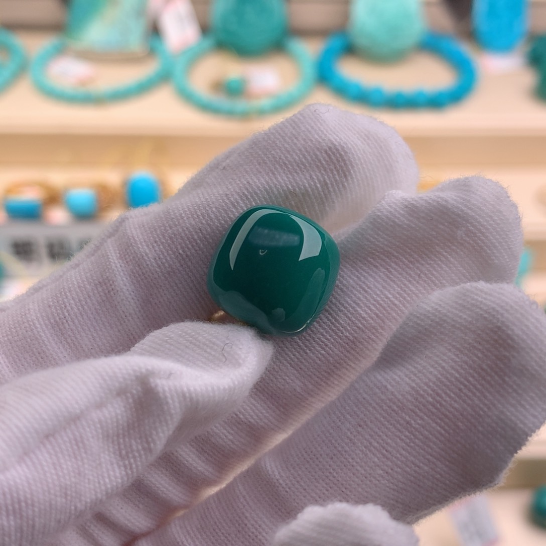 绿松石珠宝奇石未镶嵌14.1*13.8mm