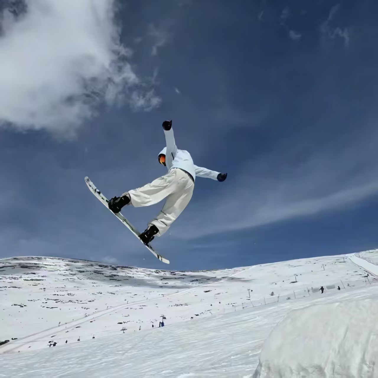 【索 DOWN】纯色男女户外骑行防雨雪冲锋羽绒外套保暖-M