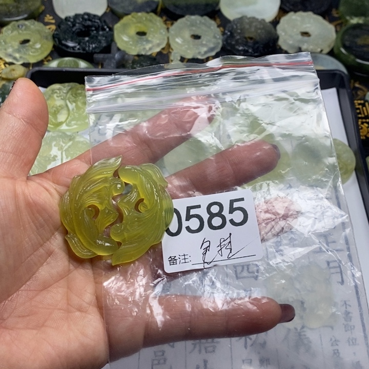 蛇纹石玉颈饰合金眠*夜