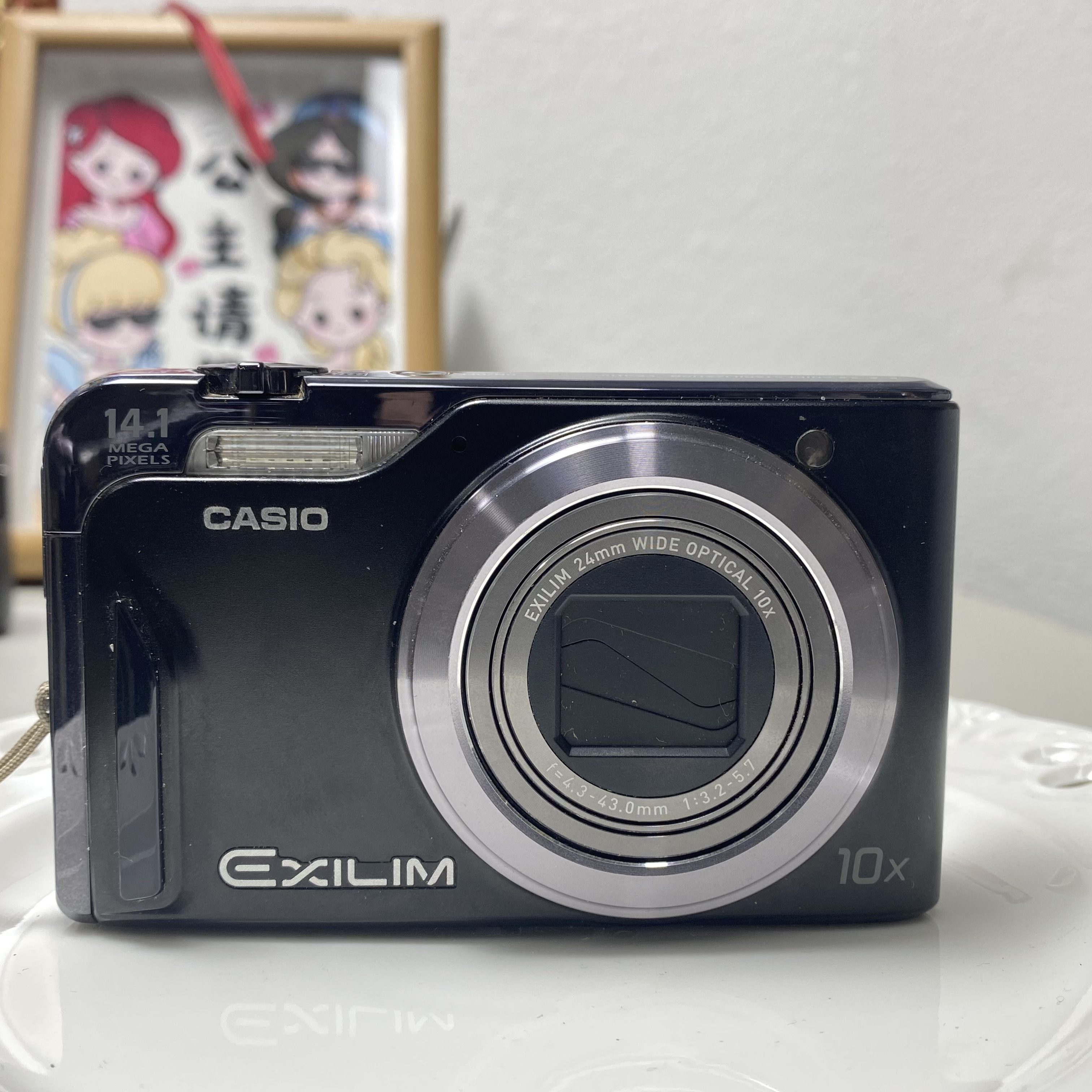 9新 Casio/卡西欧 卡西欧H15日版屏幕轻微老化10倍长焦ccd