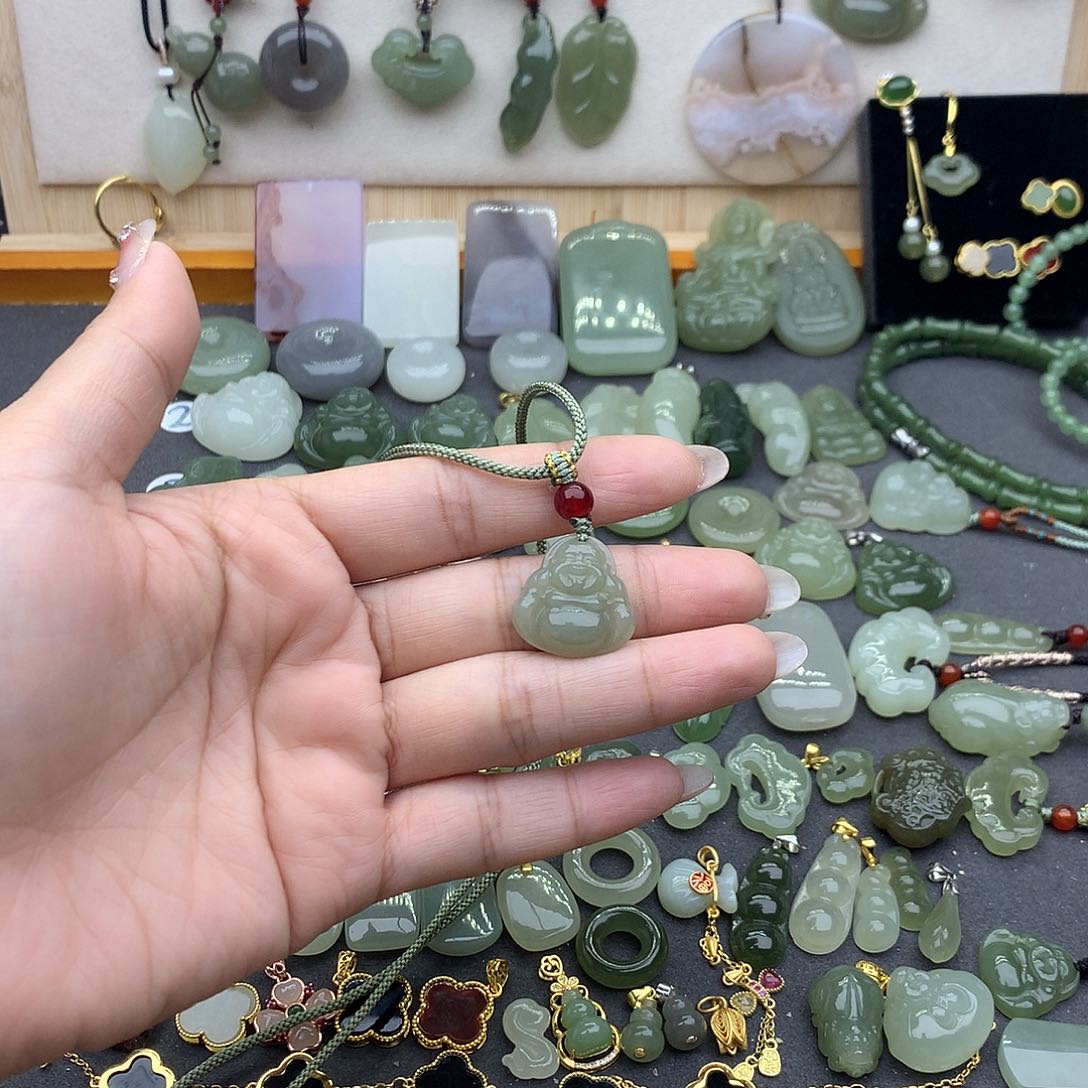 和田玉吊坠(不含链)未镶嵌