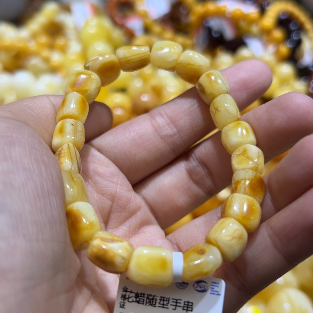 琥珀珠宝奇石未镶嵌