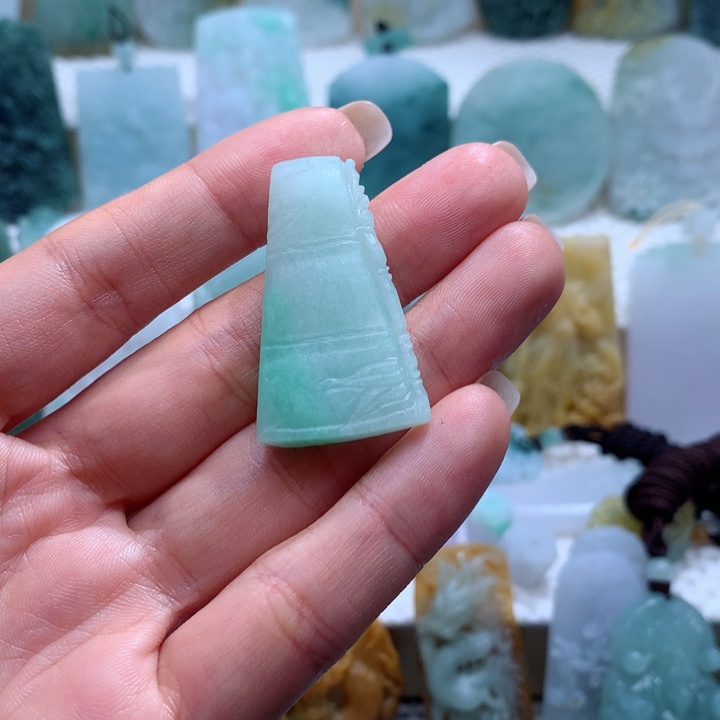 定制翡翠未镶嵌竹节