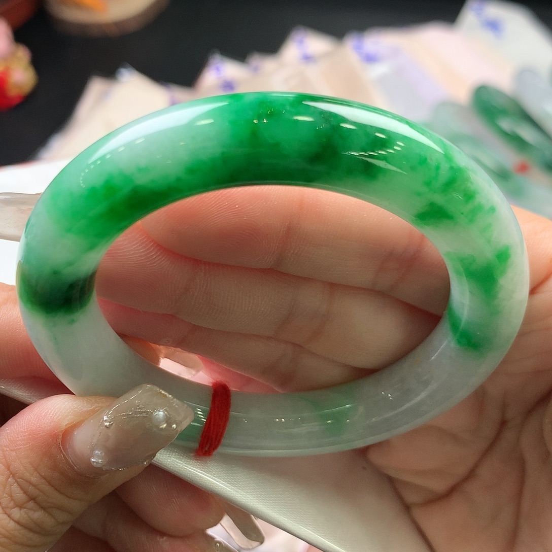 翡翠未镶嵌手镯50.8圆条