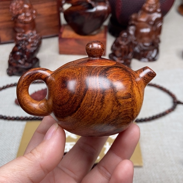 花梨木类端景台用****283.8克大壶