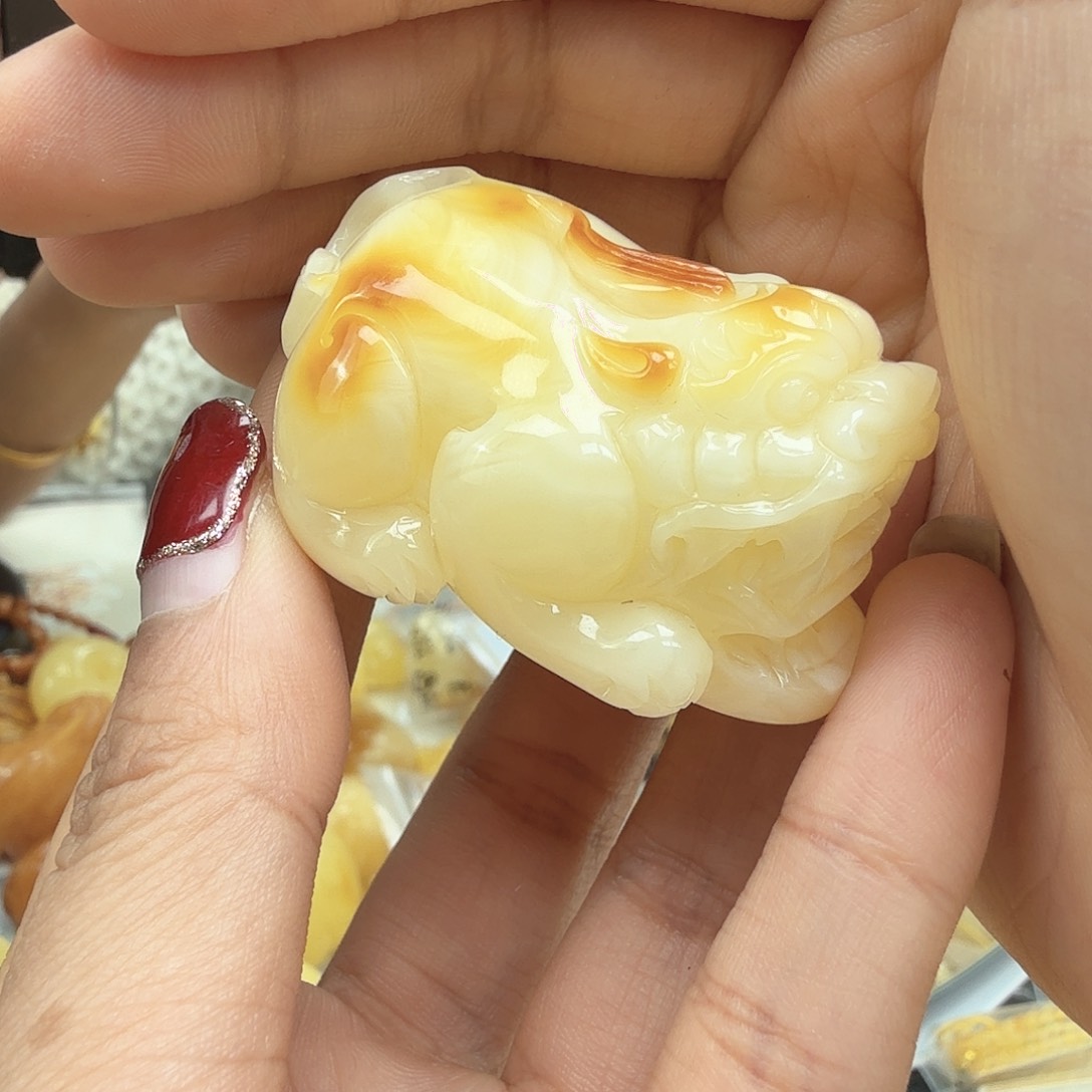 琥珀裸石未镶嵌?***.……