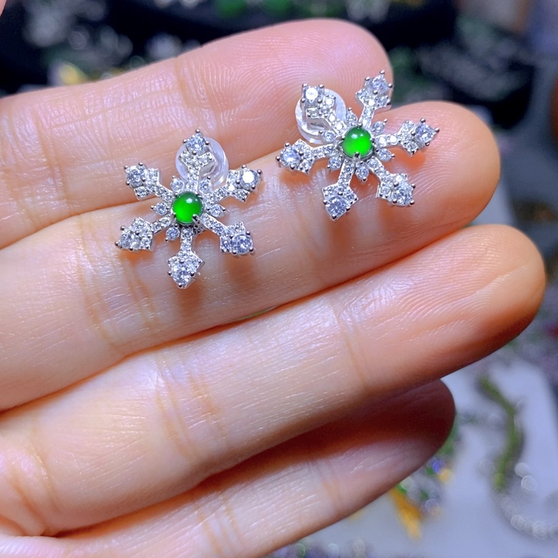 翡翠颈饰银S925镶嵌天然翡翠