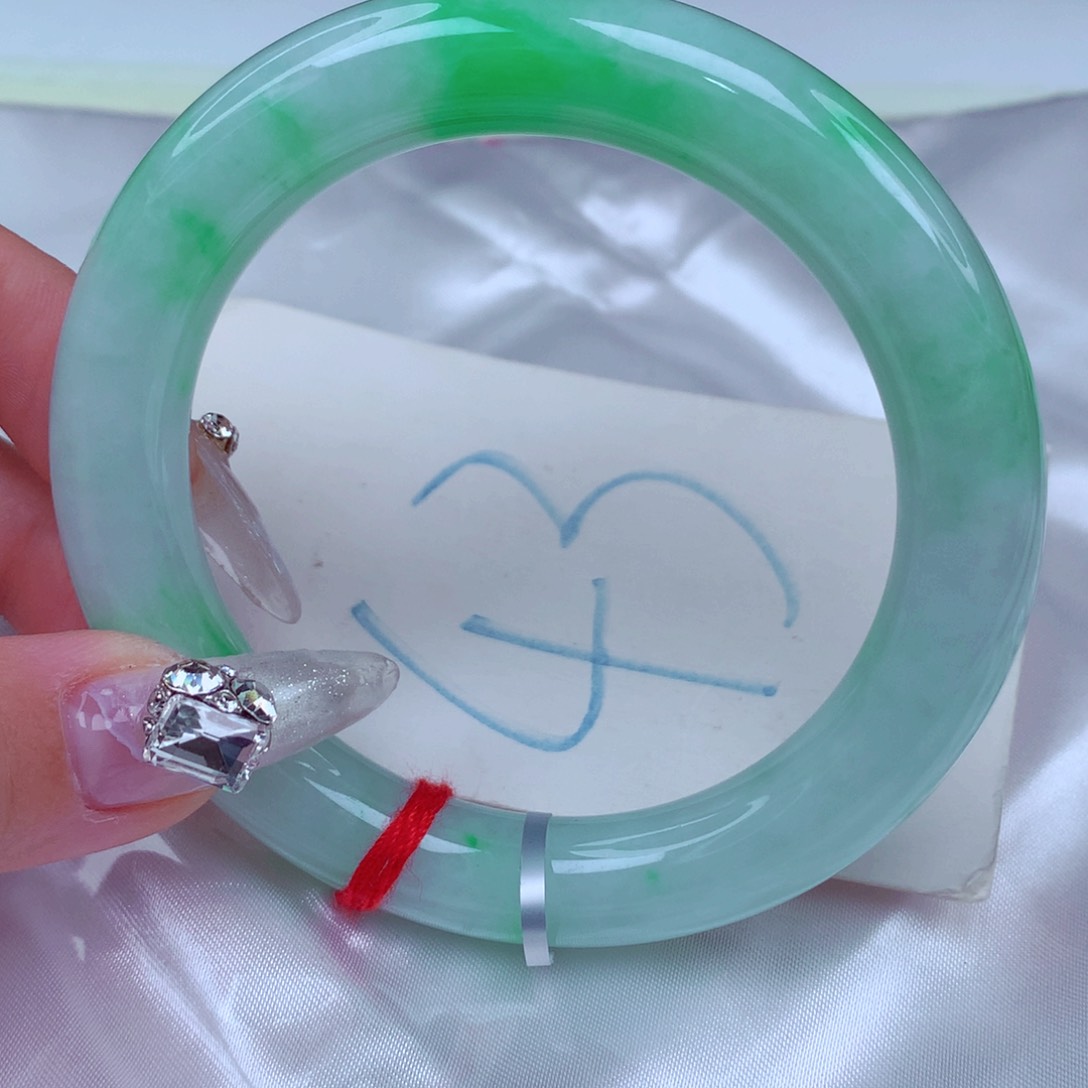 翡翠手镯未镶嵌天然缅甸翡翠A货手镯