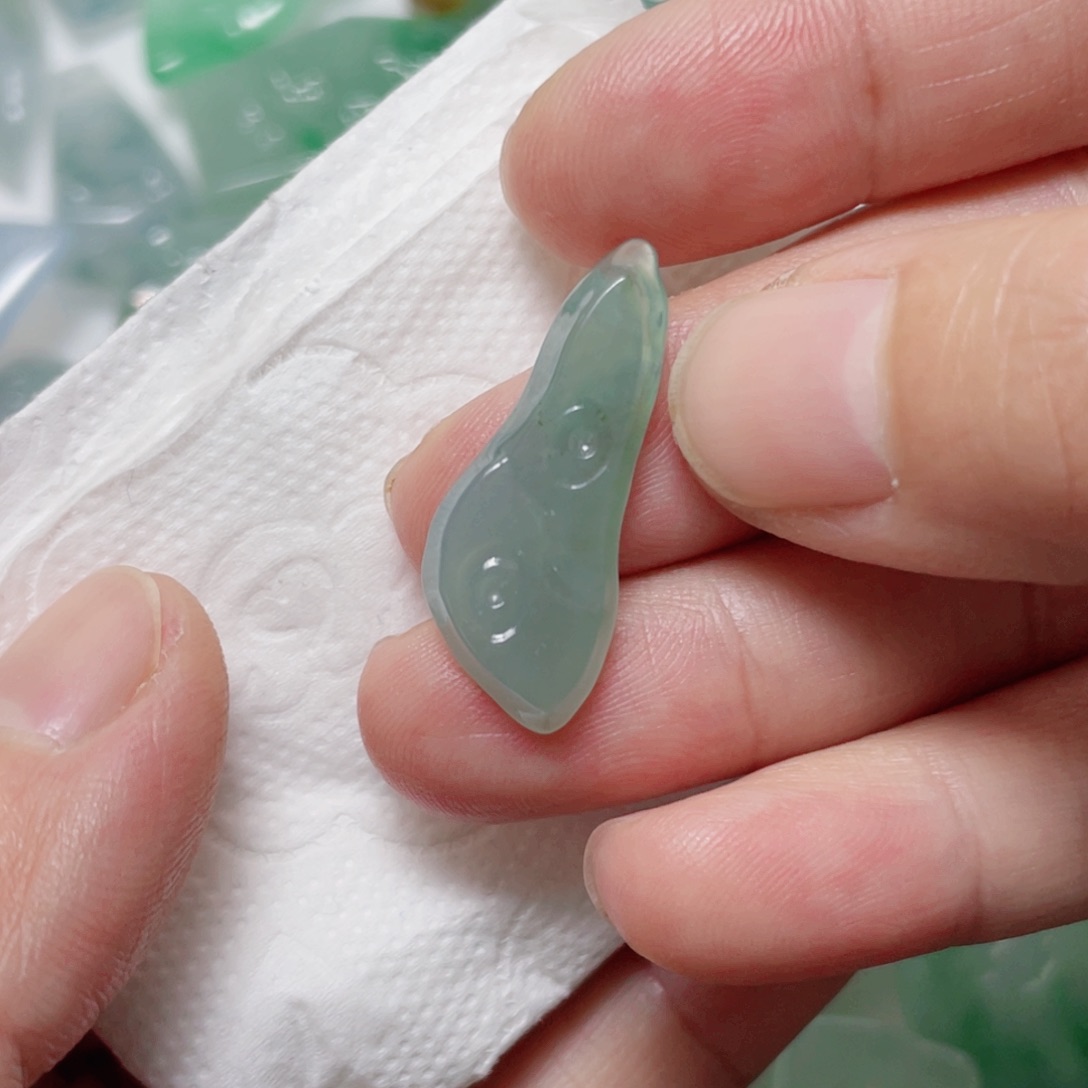 定制翡翠未镶嵌随行