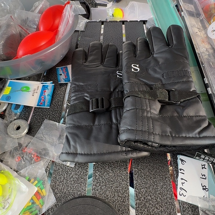 13号手套不退不换满¥10发货