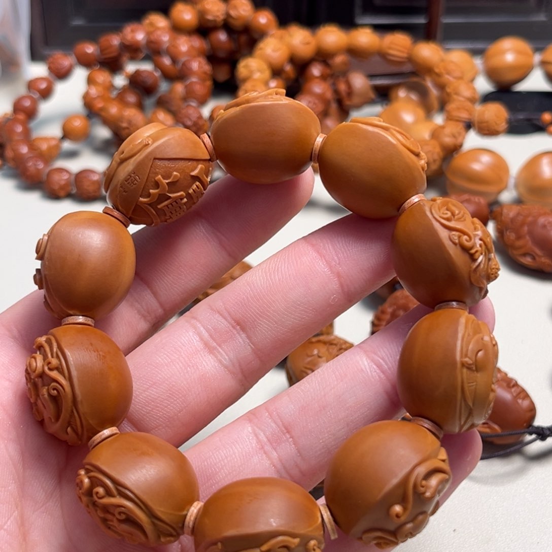 橄榄核吊坠乔*螭龙