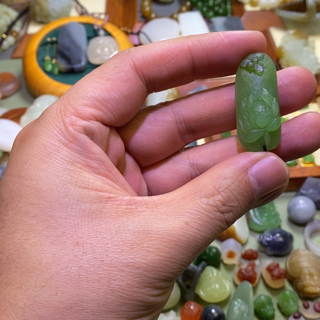 和田玉颈饰未镶嵌定制