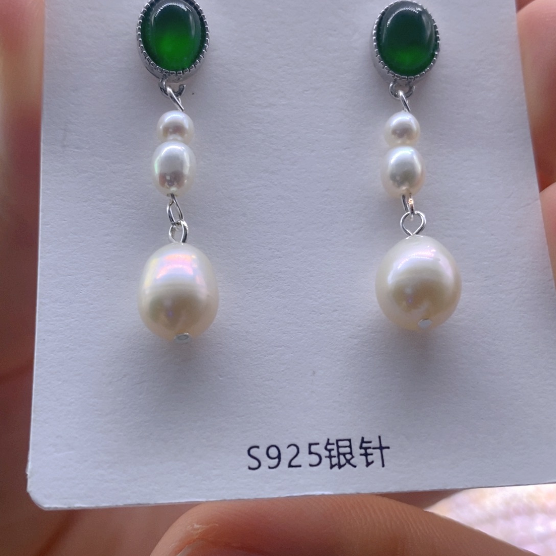 银S925镶嵌淡水珍珠耳钉