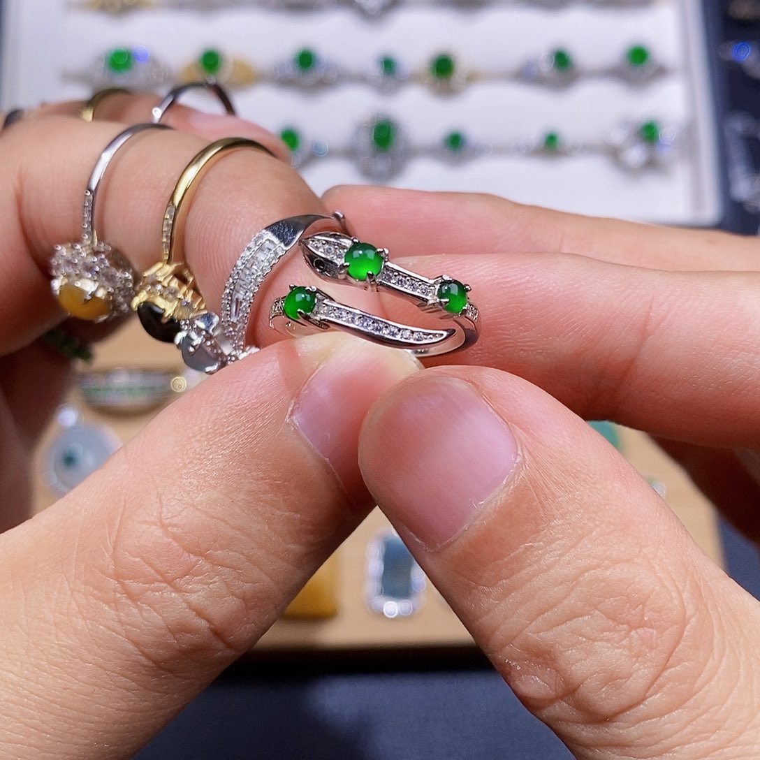 银S925镶嵌戒指翡翠戒指