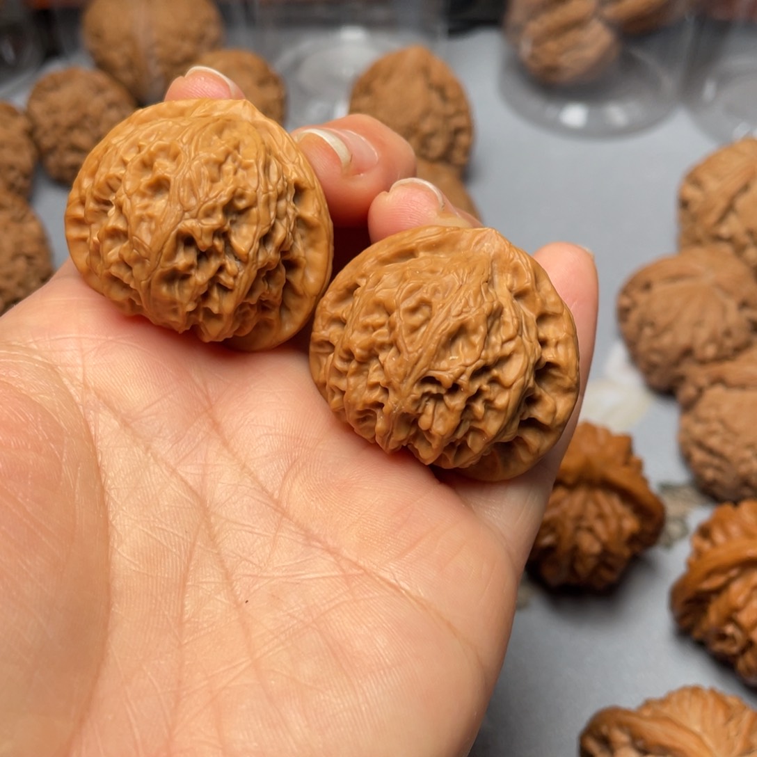 【闪购商品】文玩核桃吊坠宫灯………