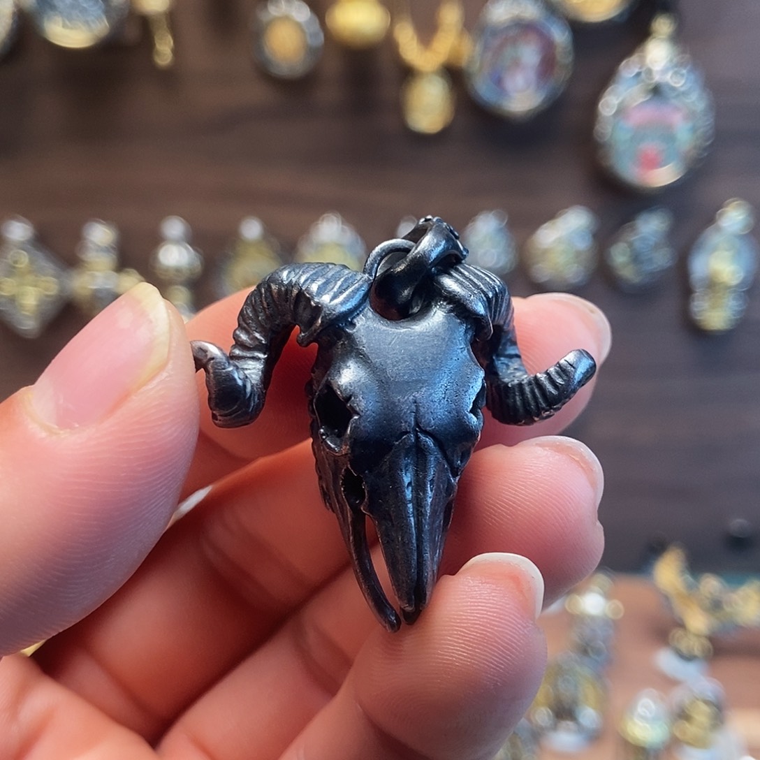 纯银28g羊头吊坠纯银